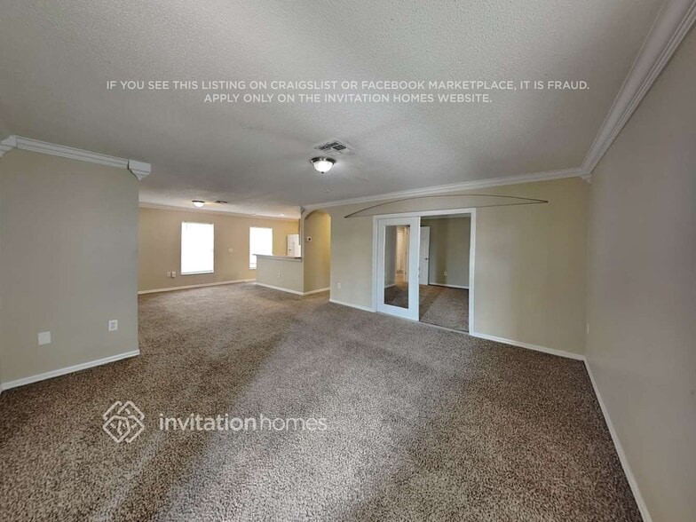 Building Photo - 2417 Knightsbridge Blvd