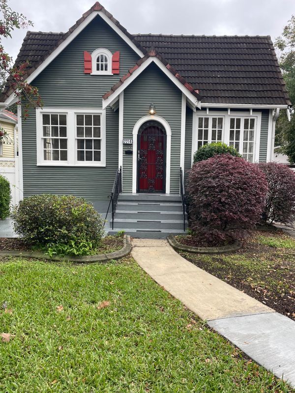 Primary Photo - 2214 Milton St