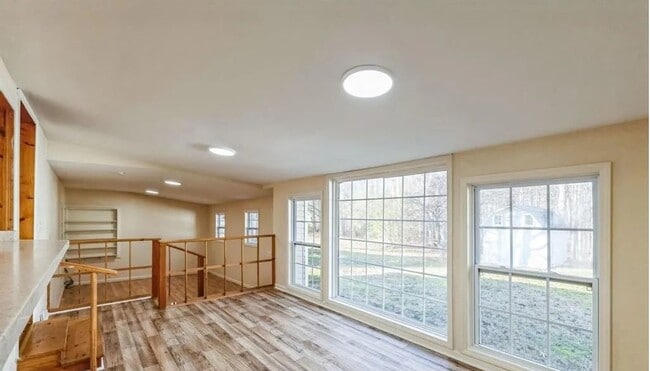 Building Photo - Welcome to this Newly renovated  3 bedroom...