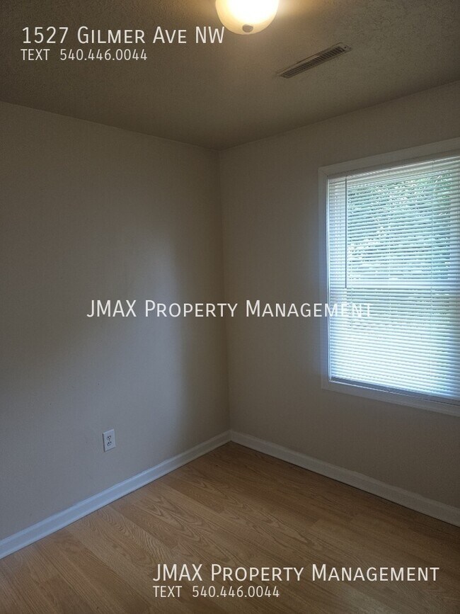 Building Photo - 1527 Gilmer Ave NW