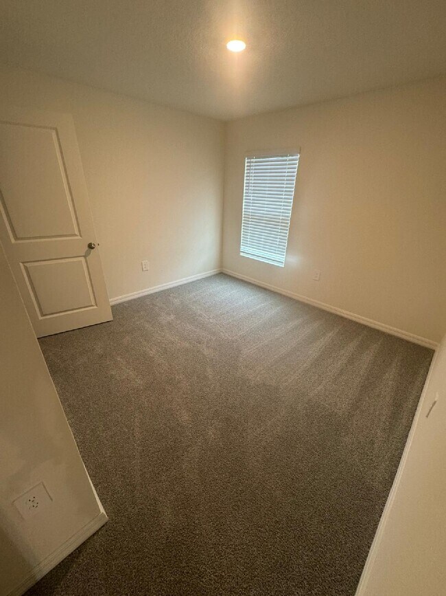 Building Photo - 12294 Elmore Dr