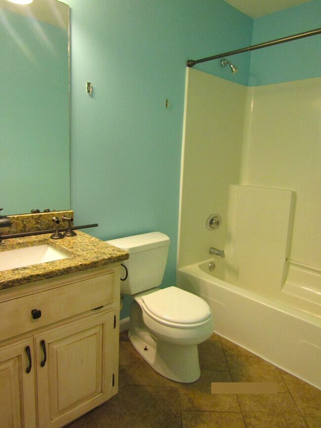 Building Photo - Available April!