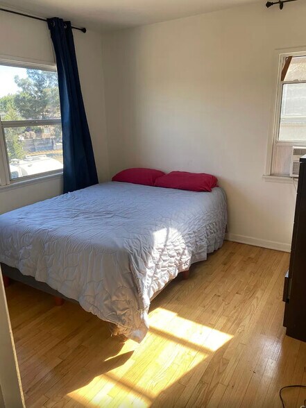 Building Photo - 11021 Culver Blvd