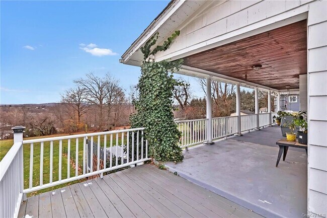 Building Photo - 60 Highview Ave