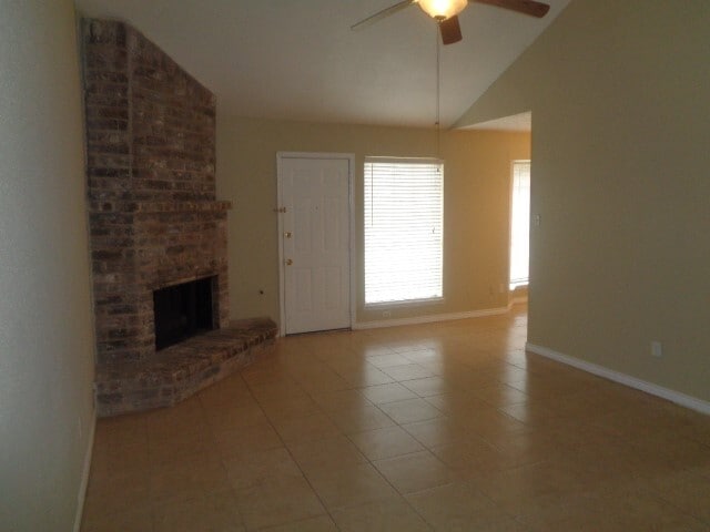 Building Photo - 14022 Greenway Dr