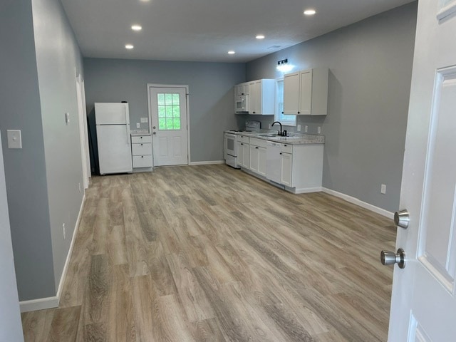 Building Photo - 515 Cherrington St