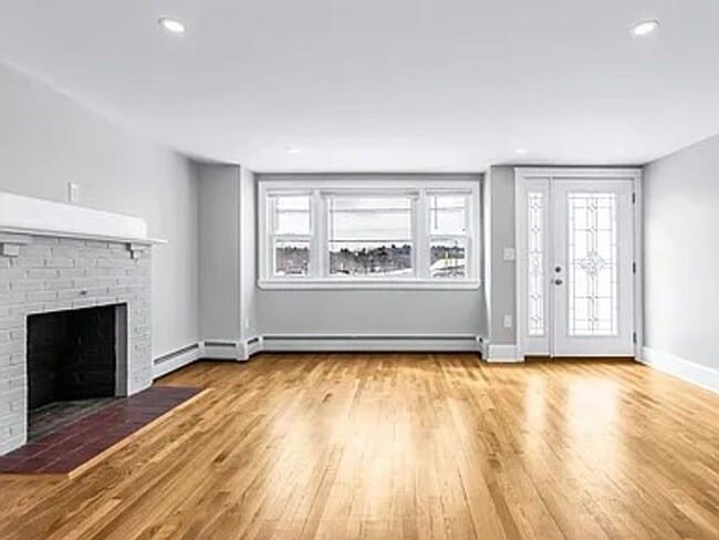 Building Photo - Beautifully Renovated 3-Bedroom Home in Woburn – $3,899.00/mo