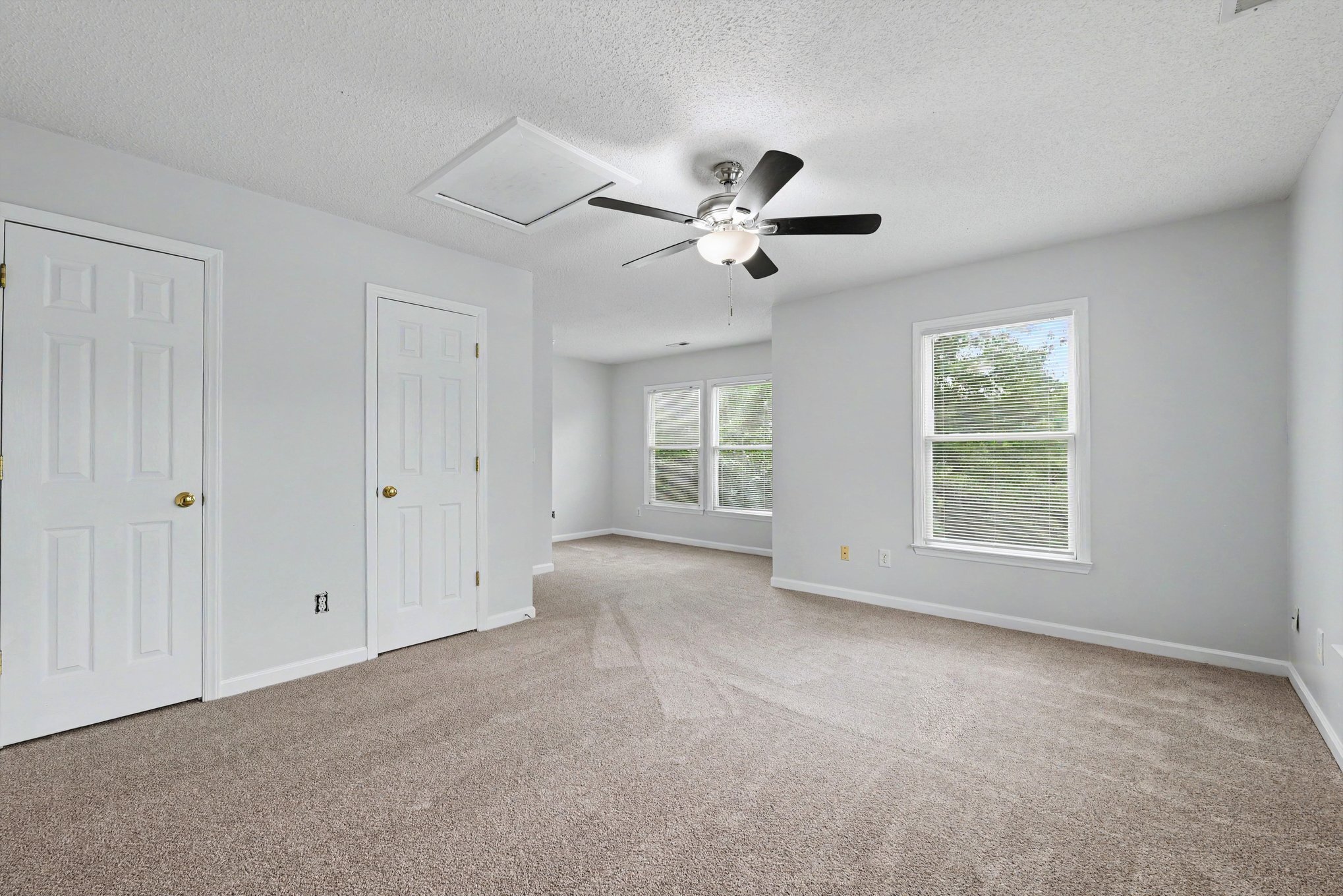 Building Photo - 2211 Charles Harshaw Ave