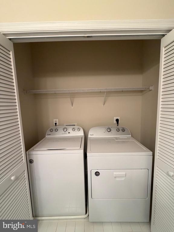 Building Photo - 4587 Derring Ln