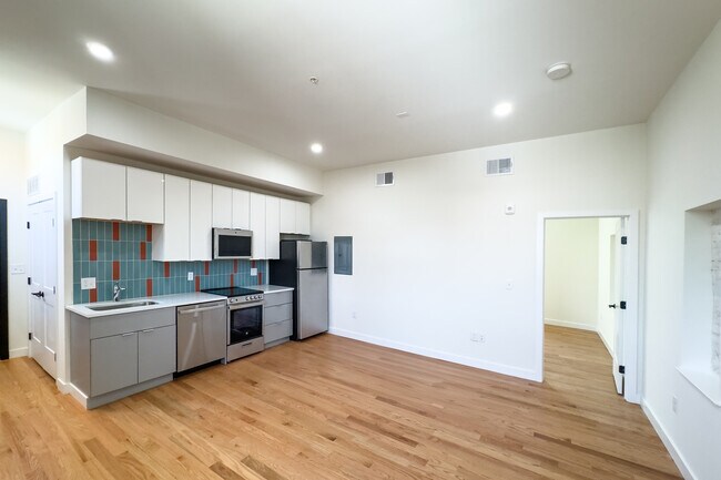 Apt 1 - 1 bedroom - Trenton Art Garage