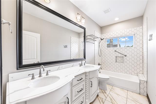 Building Photo - 5602 Willowbrook Dr