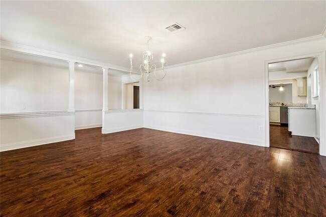 Building Photo - 3512 James Dr