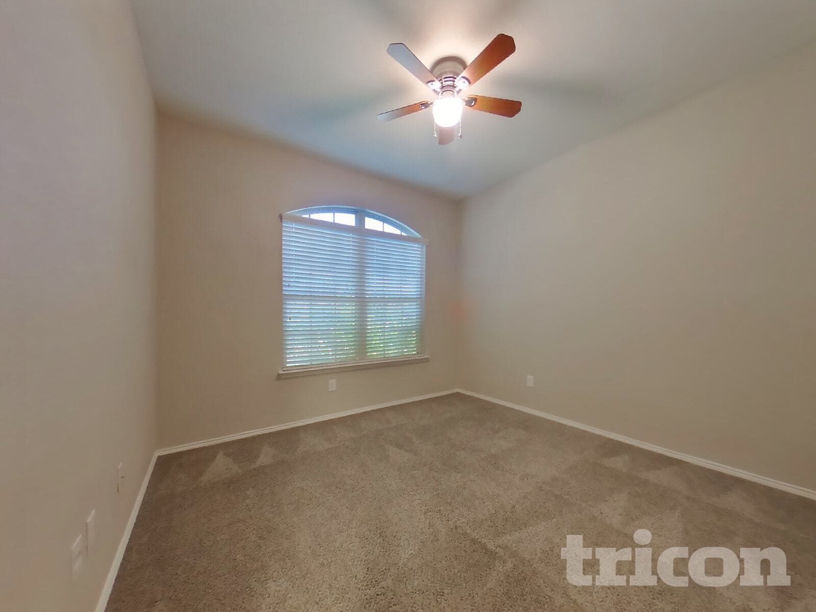 Building Photo - 9129 Holliday Ln