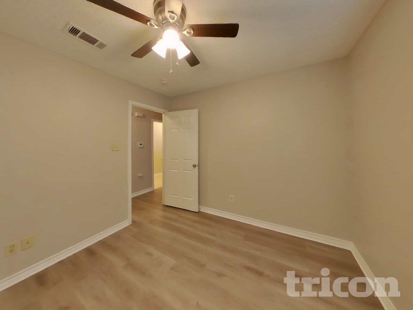 Building Photo - 528 Renee Ln