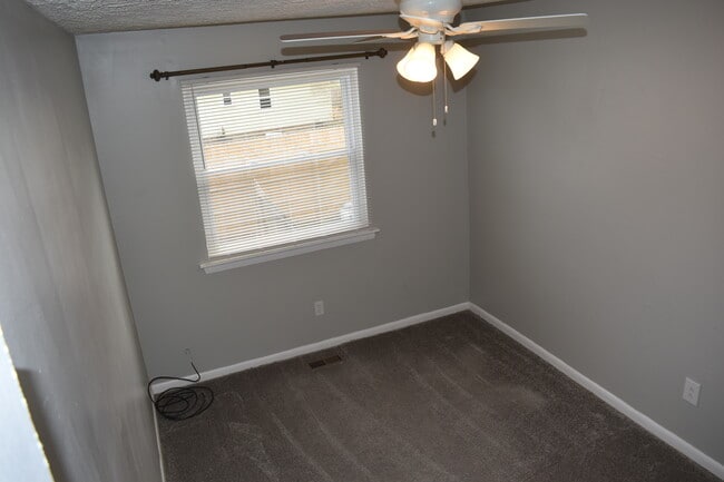 Building Photo - 5559 New Colony Dr