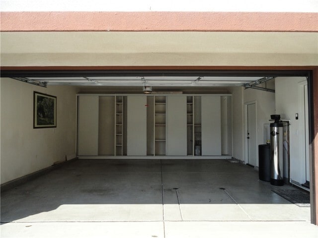 Building Photo - 6171 Stonehaven Ln