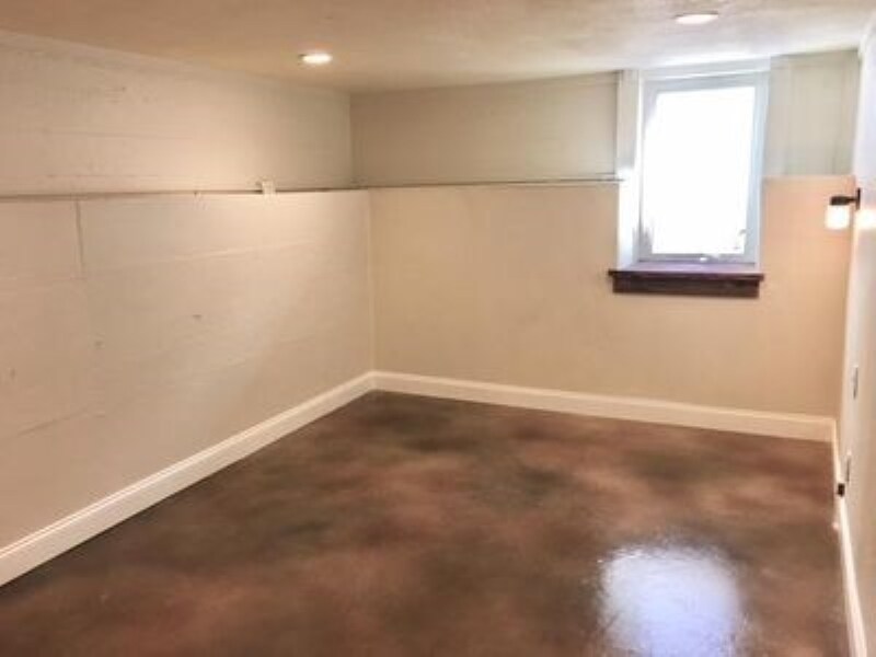 Bedroom 1/large/ egress window/LED lighting - 2261 Newark st