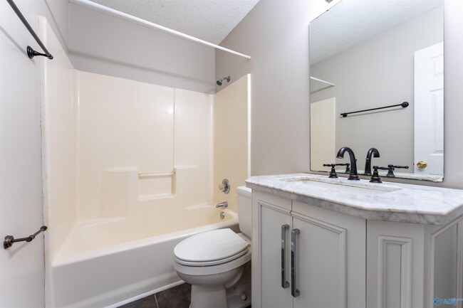 Building Photo - 107 Bridgestone Dr NE