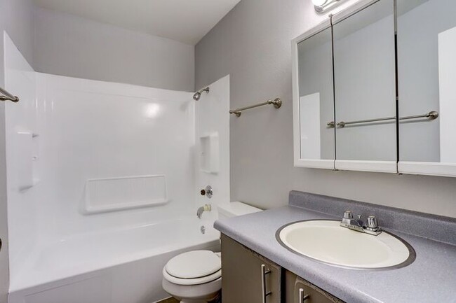 Building Photo - Limited-Time Spring Leasing Deal! GET 1-MO...
