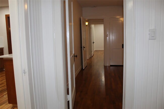 Building Photo - 2713 Cochran St
