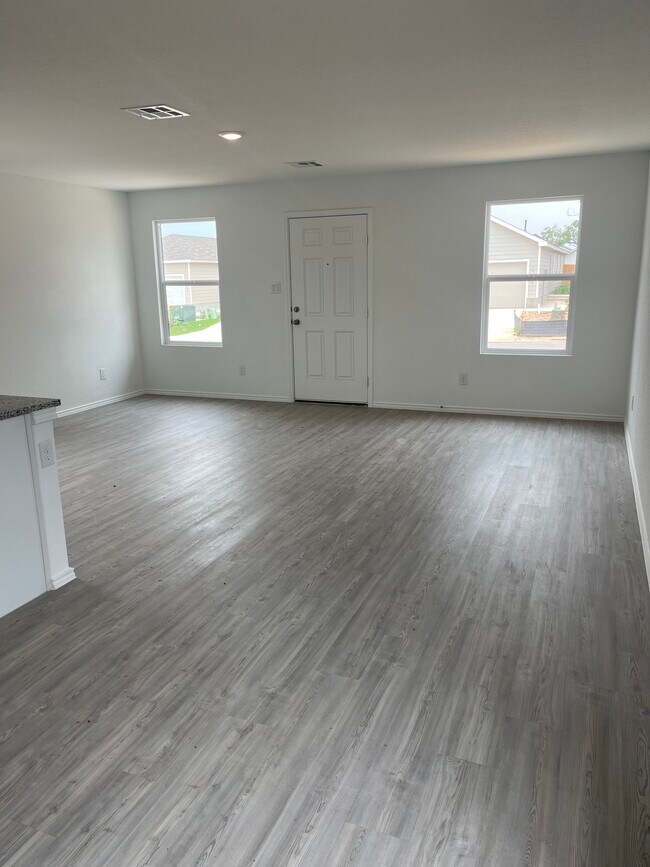 Living Area - 14428 Southton Basin