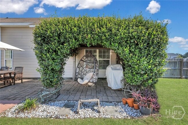 Building Photo - 106 Laurel Ln