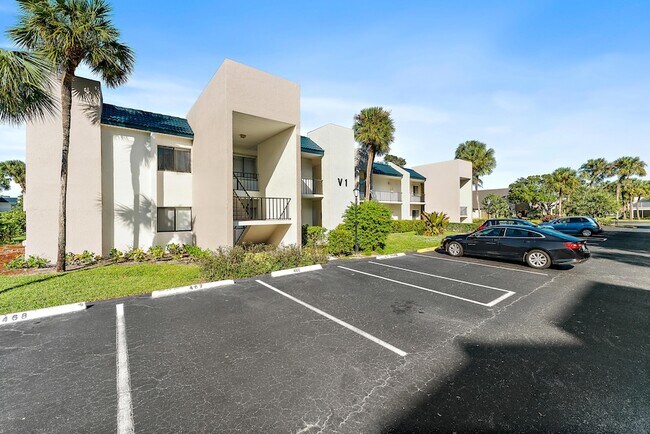 Building Photo - 1605 S US Hwy 1