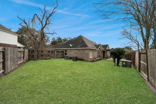 Building Photo - 7310 Whistle Ct