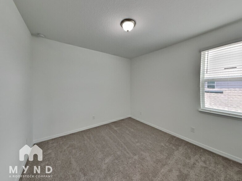 Building Photo - 821 FIREROCK LN