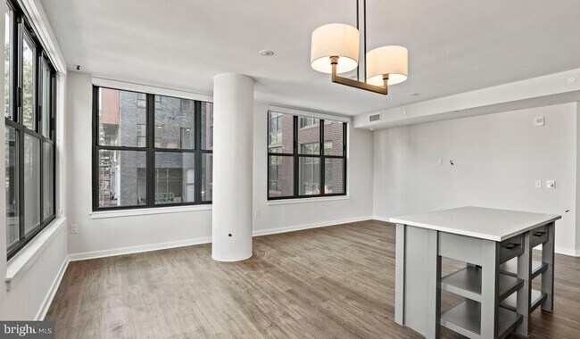 Primary Photo - 3990 Upton St NW