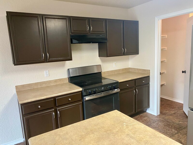 Building Photo - 14735 Bending Point