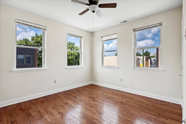 Building Photo - 1935 N 18th St