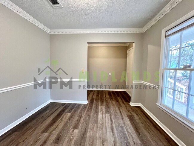 Building Photo - 237 Devonport Dr