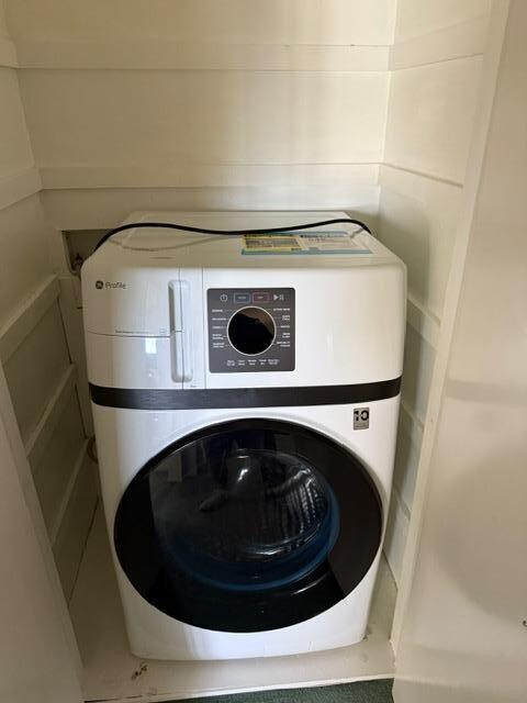 Building Photo - 6125 E Indian School Rd