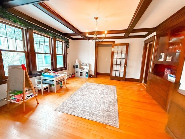 Building Photo - 66 Riverview Ave