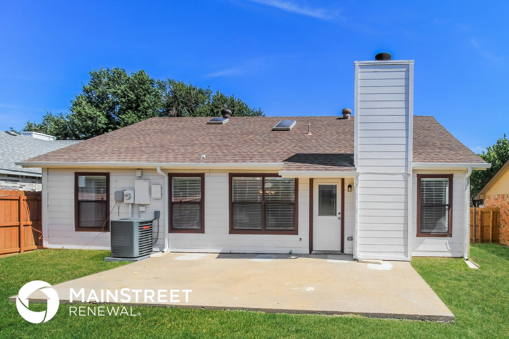 Building Photo - 5520 Creek Valley Dr