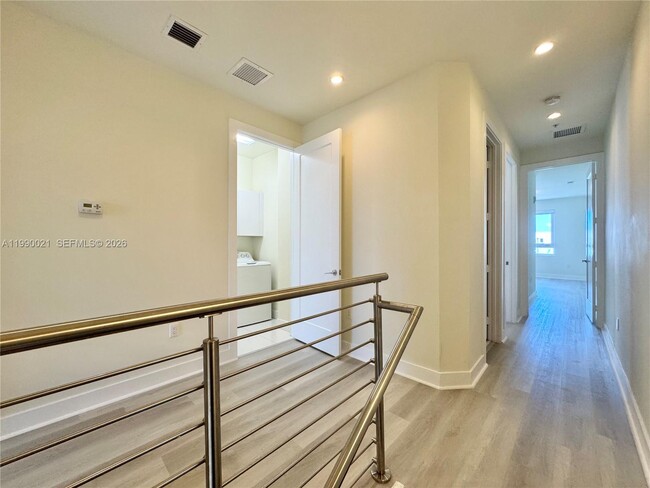 Building Photo - 6415 NW 102nd Path