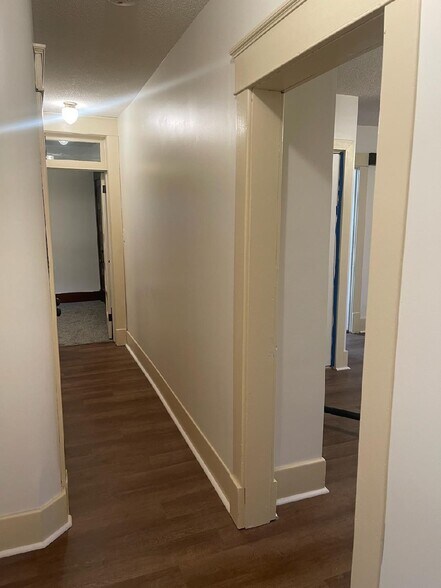 Building Photo - 205 Park Ave