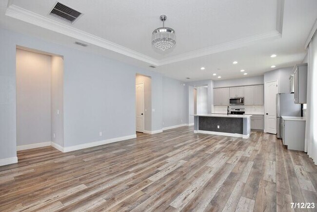 Building Photo - Gorgeous 3/2 Spacious Home with a Fenced Backyard and a Detached 2 Car Garage in the Desirable La...