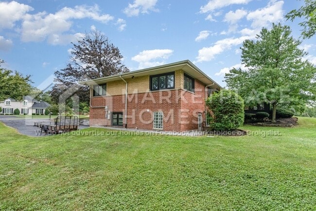 Building Photo - 13140 S 86th Ave