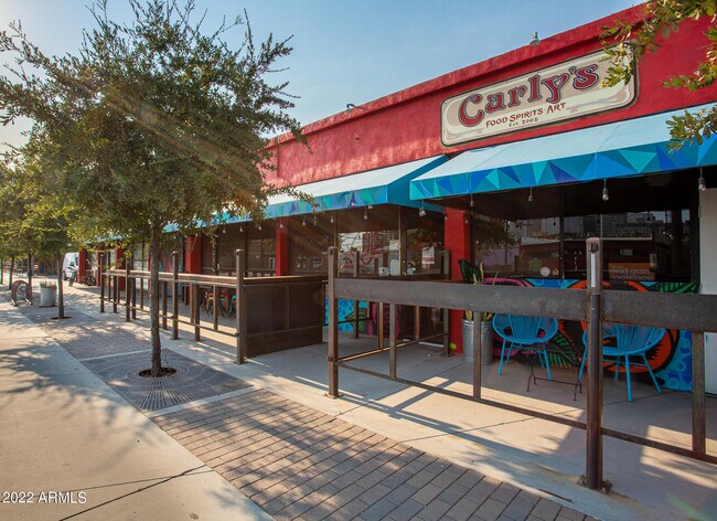 Building Photo - 805 4th Ave