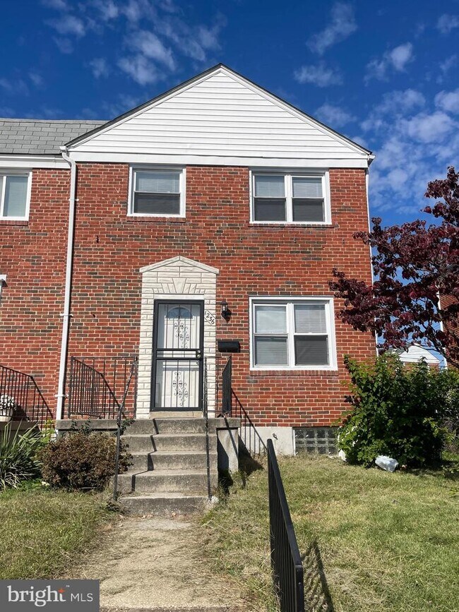 Building Photo - 1236 Deanwood Rd