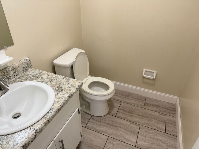 Building Photo - PORTLAND TOWNHOMES