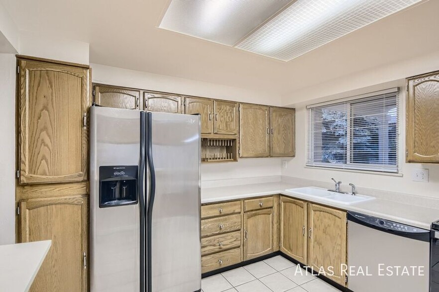 Building Photo - 7240 Roaring Spring Terrace
