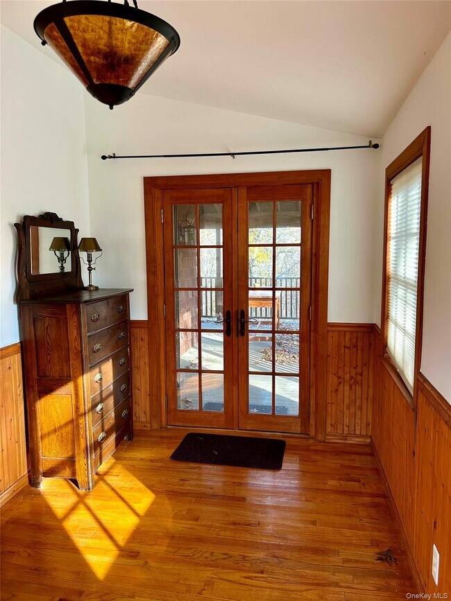 Building Photo - 186 Taylor Rd