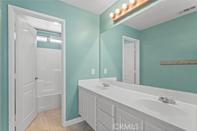 Building Photo - 36124 Madora Dr