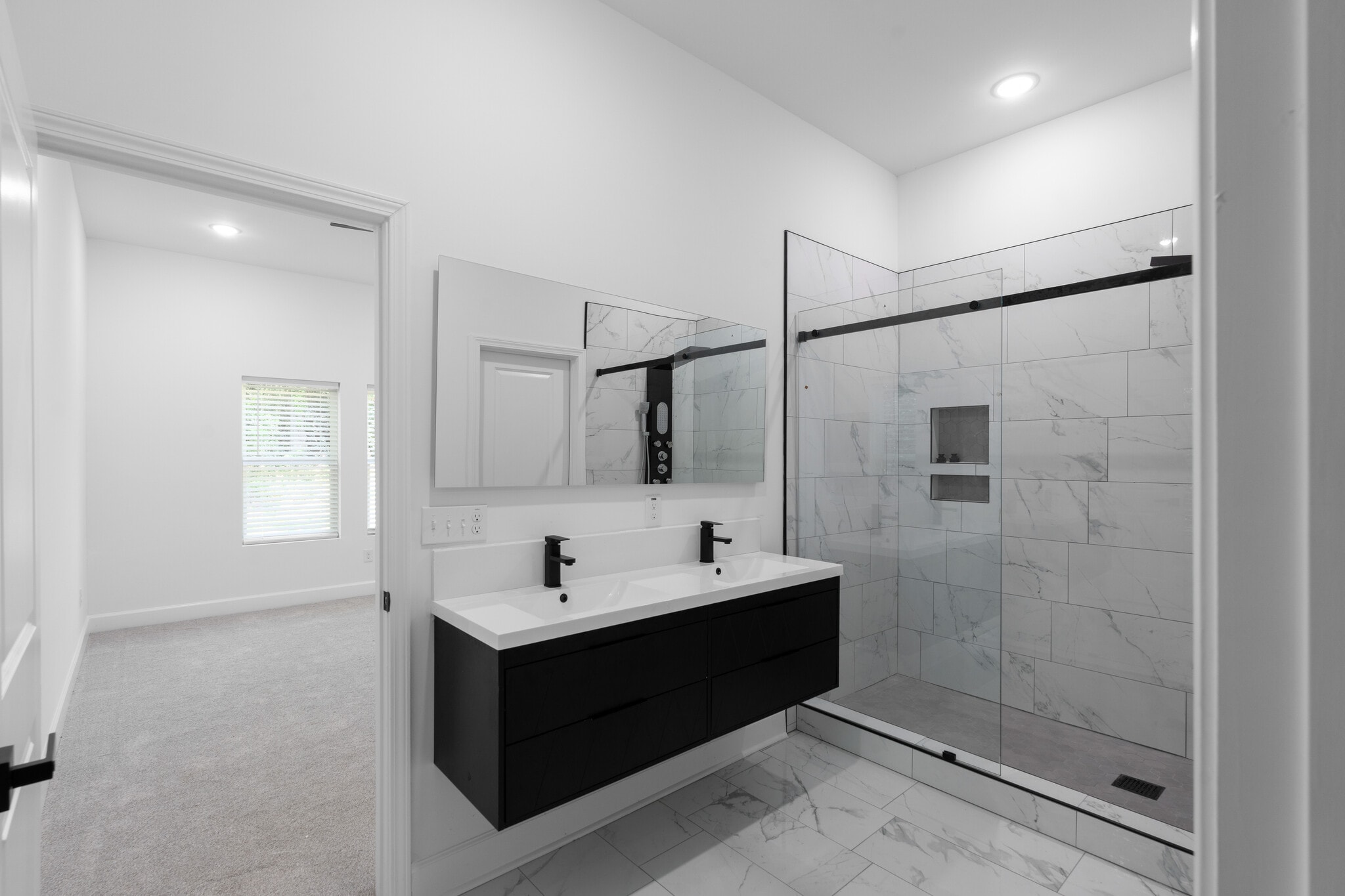 Building Photo - 101 Howell Dr SW