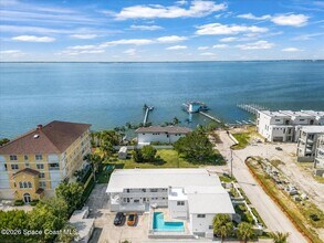 Building Photo - 154 Crescent Beach Dr