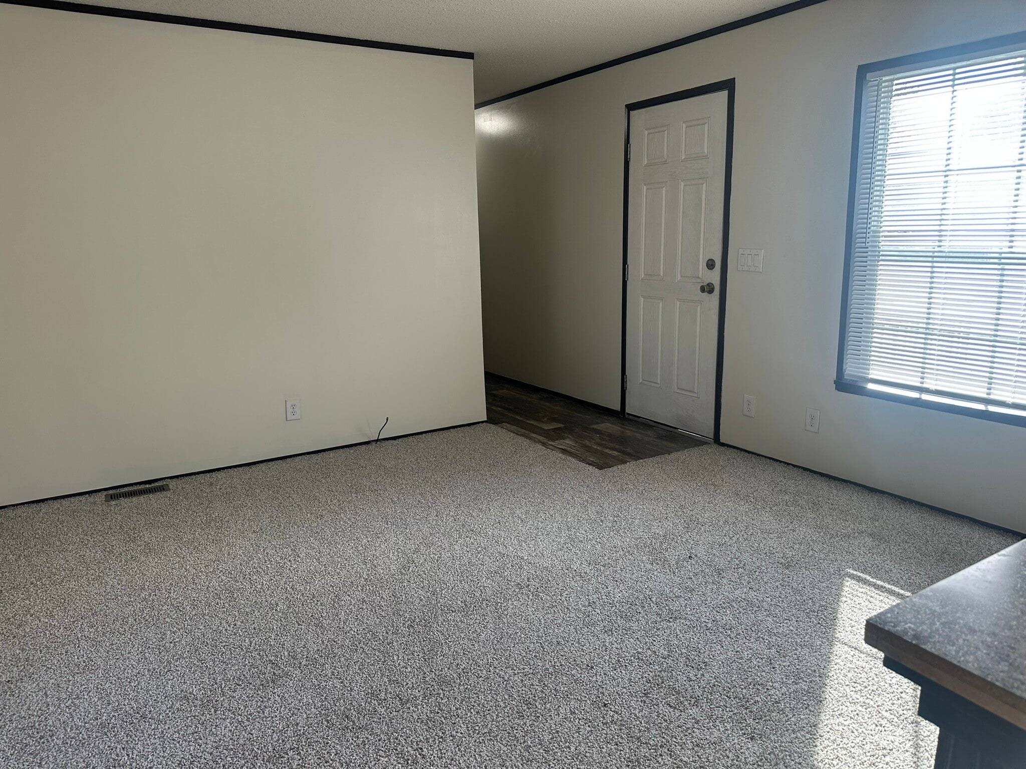 Building Photo - 2299 Wellington Green Dr