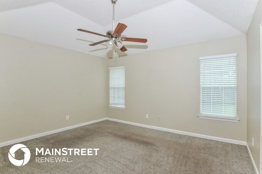 Building Photo - 1247 Grange Way Dr